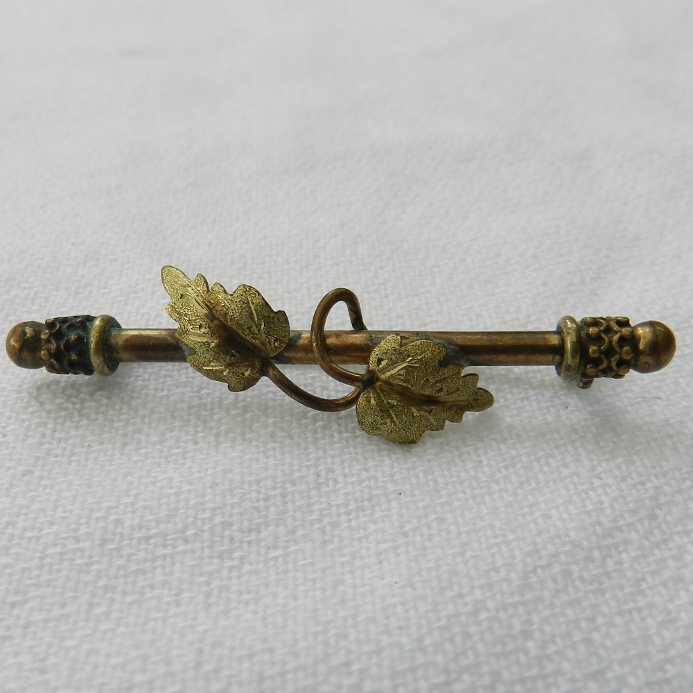 Victorian Leaf Bar Pin Brooch
